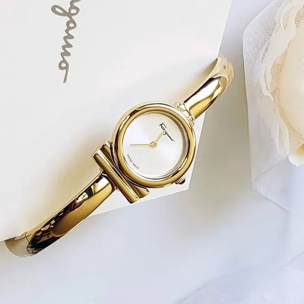 Đồng Hồ Nữ Salvatore Ferragamo Gancini Bangle SFIK01120 22mm Màu Vàng Bạc