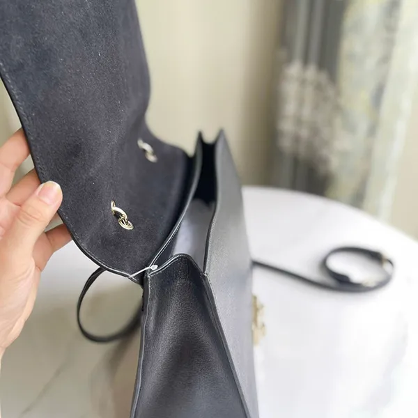 Túi Xách Furla Bella M Top Handle Màu Đen