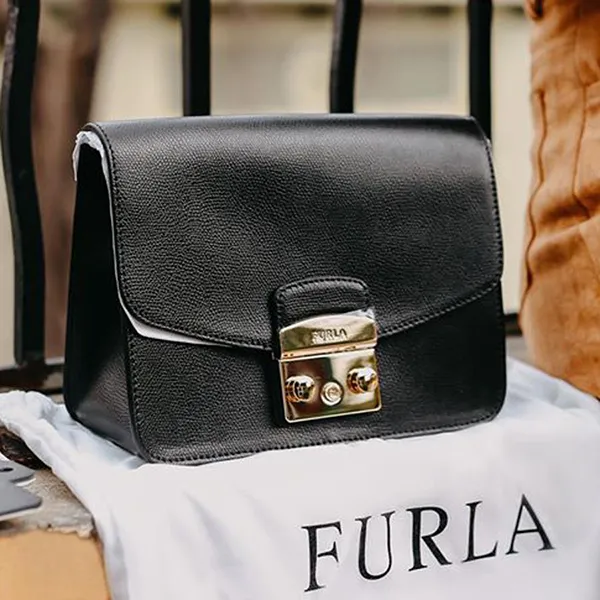 Túi Đeo Chéo Furla Metropolis Crossbody S Màu Đen