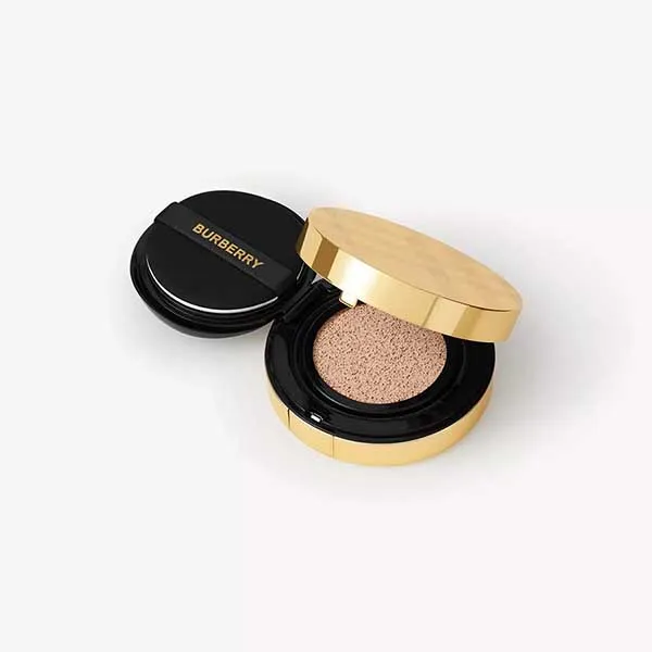 Phấn Nước Burberry Ultimate Glow Cushion Tone 20 Fair Cool, 15g