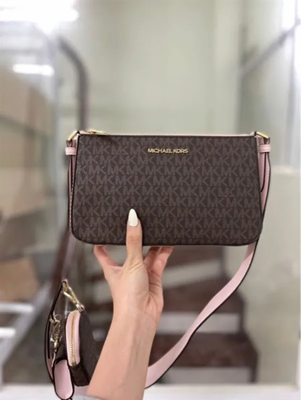 Set Túi Xách Michael Kors MK 35S1GTVC3B Jet Set Travel Small Logo Shoulder Bag With Pouches Màu Nâu Viền Hồng