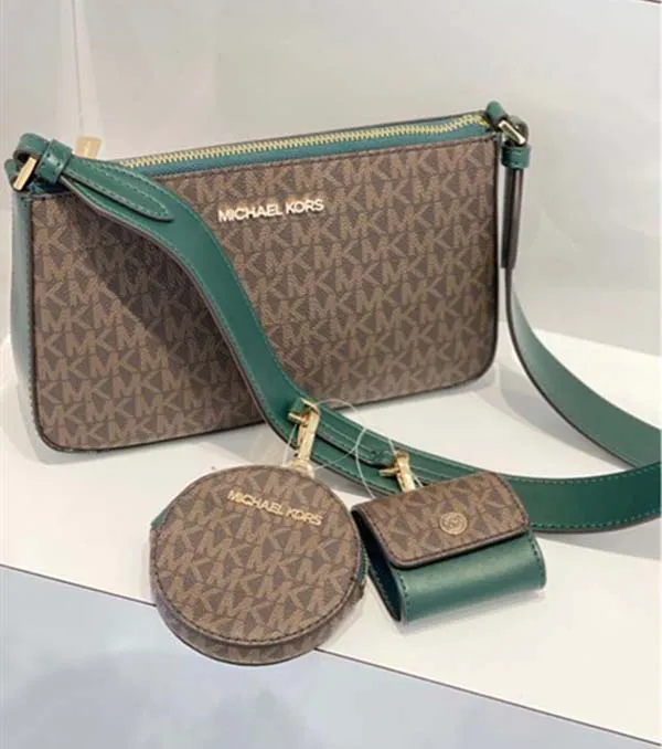 Set Túi Xách Michael Kors MK 35S1GTVC3B Jet Set Travel Small Logo Shoulder Bag With Pouches Màu Nâu Viền Xanh