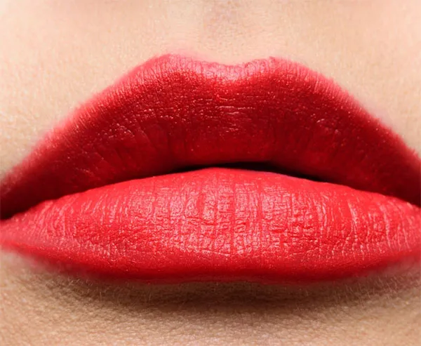 Son Tom Ford Extrême Badass Lip Color 01 Scarlet Shock Màu Đỏ Tươi