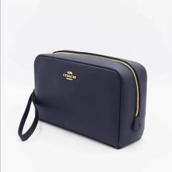 Túi Cầm Tay Nữ Coach F24797 Boxy Leather Cosmetic Case Wristlet In Midnight Màu Xanh Navy