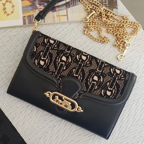 Túi Cầm Tay Coach F38685 Chain Crossbody With Chain Black/Light Gold Màu Đen