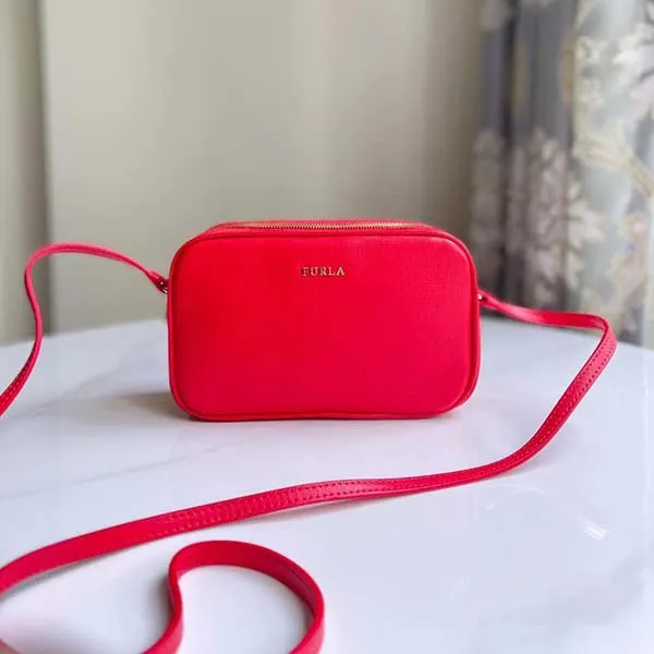 Túi Đeo Chéo Furla Lilli Crossbody Kiss Màu Đỏ