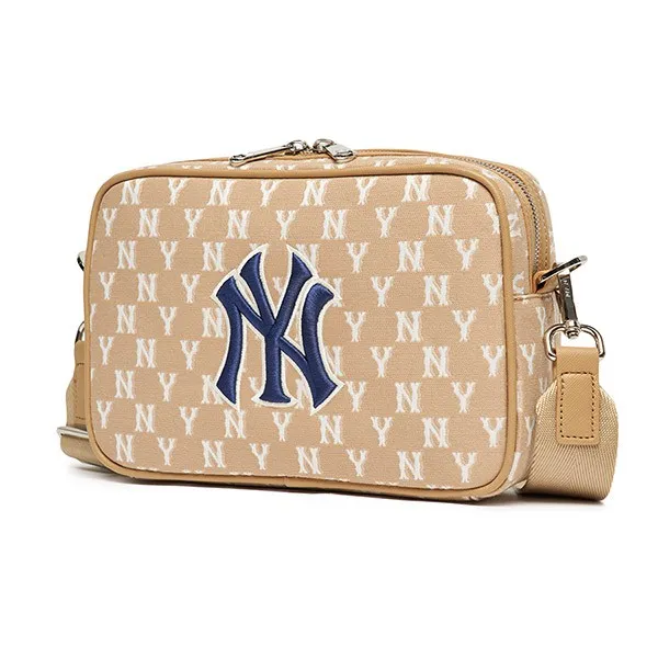 Túi Đeo Chéo MLB Monogram Jacquard New York Yankees 3ACRM012N-50BGD Màu Be Size 23 - Túi xách - Vua Hàng Hiệu