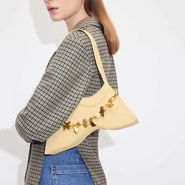 Túi Đeo Vai Nữ Charles & Keith CNK Verity Chain-Link Sculptural Bag Beige 20671428 Màu Be