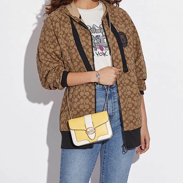 Túi Đeo Vai Coach Georgie Shoulder Bag In Colorblock Màu Vàng Trắng