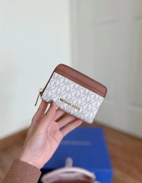Ví Michael Kors MK Jet Set Gold Word Multi-Card Coin Purse 35H9STVZ2B Màu Nâu - Trắng