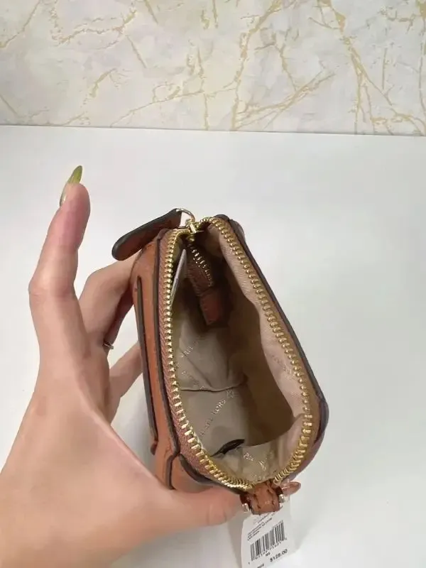Ví Michael Kors MK Charlotte Small Pouch Key Fob Luggage Màu Nâu