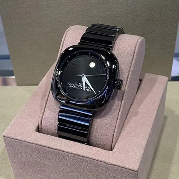 Đồng Hồ Nữ Marc Jacobs The Cushion Quartz Black Dial Ladies Watch MJ0120184713 Màu Đen