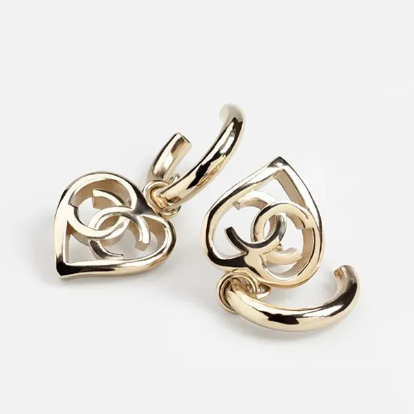 Khuyên Tai Chanel Gold CC Logo Heart Earrings AB7919 Màu Vàng
