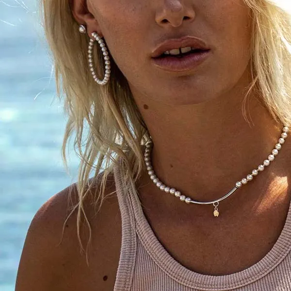 Khuyên Tai Misaki Monaco Gold Bliss Hoops With White Handcrafted Pearls Màu Trắng - Trang sức - Vua Hàng Hiệu