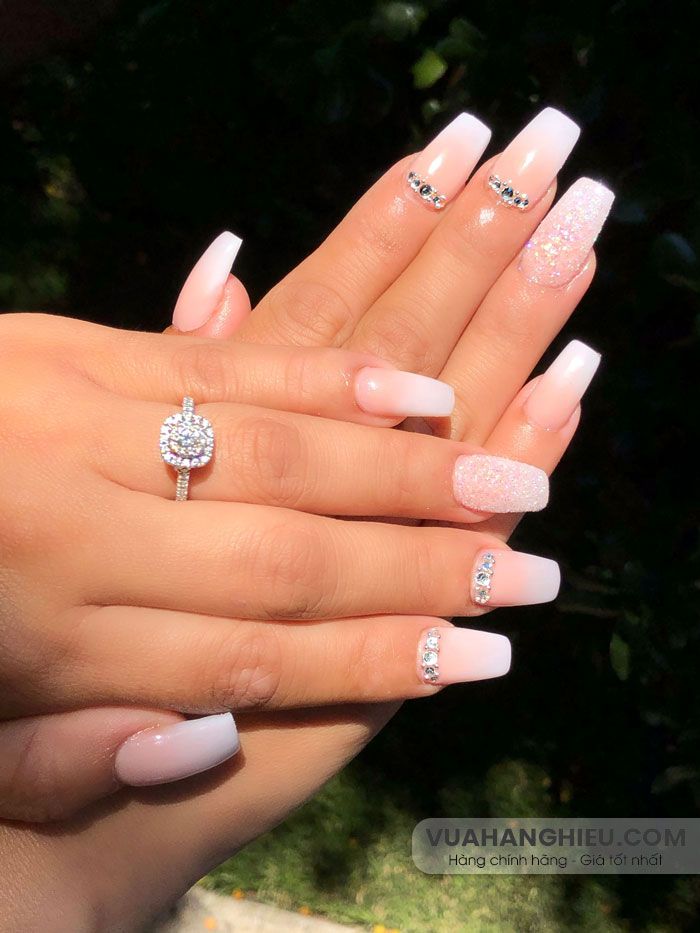 Top 45 kiểu nails đẹp nhất mang đến nàng dâu tăng nổi trội và lung linh trong thời gian ngày cưới