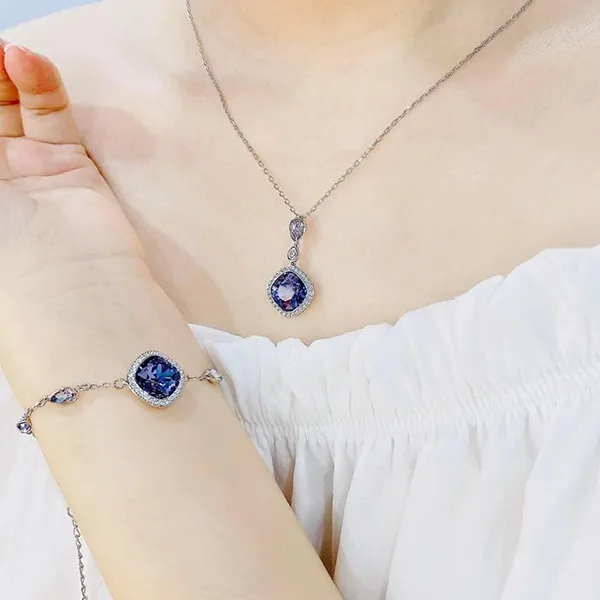 Set Dây Chuyền + Vòng Đeo Tay Swarovski Declare Purple Crystal Jewelry 5165591 Màu Xanh