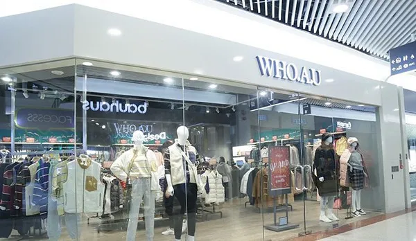 Áo Len WHOAU Dumble Steve WHKAC4T02U Màu Xanh Navy