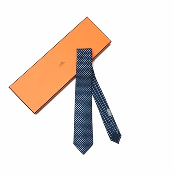 Cà Vạt Hermès Họa Tiết Động Vật Màu Xanh