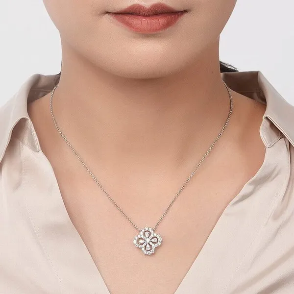 Dây Chuyền Lili Jewelry Bạc Nữ Đính Đá Carbon Tổng Hợp Cỏ 4 Lá LILI_347932 Màu Bạc