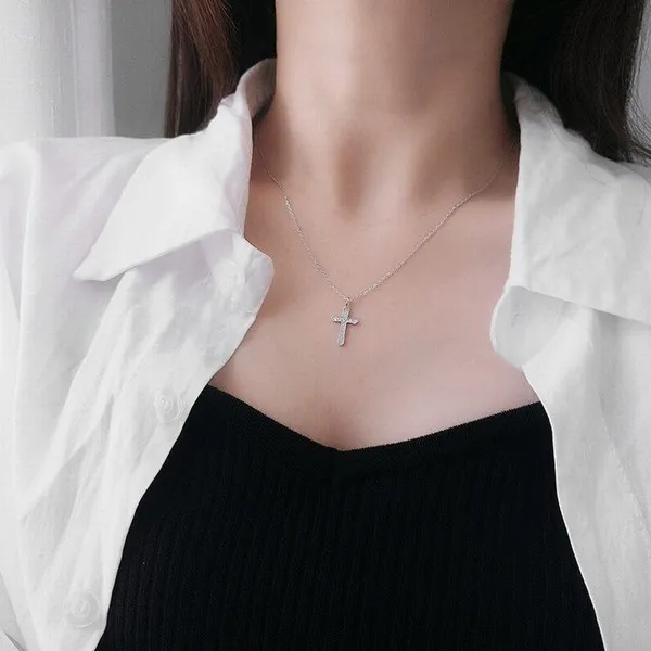 Dây Chuyền Lili Jewelry Bạc Nữ Đính Đá CZ Thánh Giá Chữ Thập LILI_453457 Màu Bạc - Trang sức - Vua Hàng Hiệu
