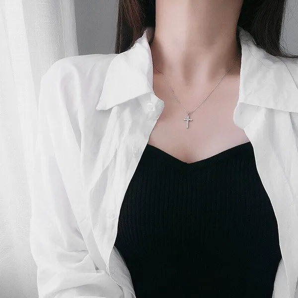 Dây Chuyền Lili Jewelry Bạc Nữ Đính Đá CZ Thánh Giá Chữ Thập LILI_453457 Màu Bạc - Trang sức - Vua Hàng Hiệu