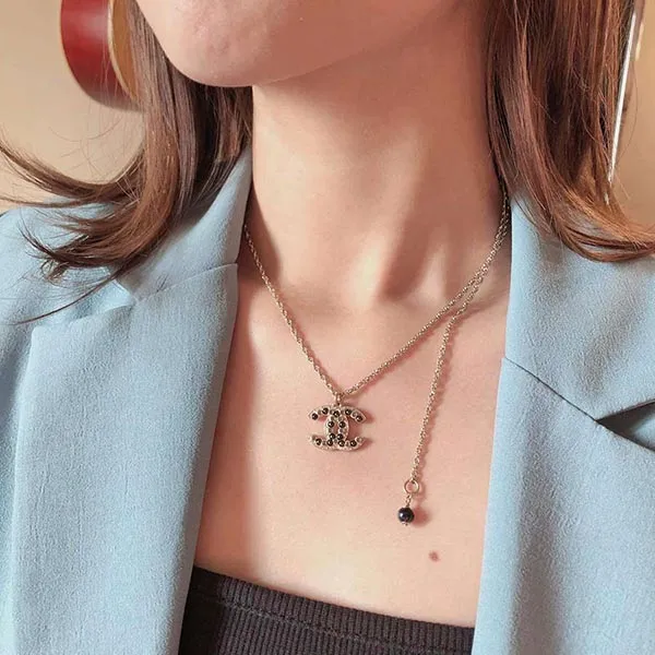 Dây Chuyền Chanel 22 CC Logo Black Pearl Necklace Màu Bạc
