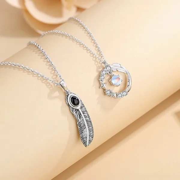 Dây Chuyền Lili Jewelry Đôi Bạc Đính Đá CZ Hình Lông Vũ Isolde LILI_827276 Màu Bạc