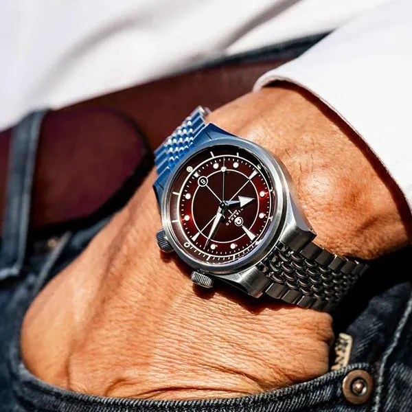 Đồng Hồ Nam Direnzo DRZ 05 SOLARIS RED DATE Màu Đỏ