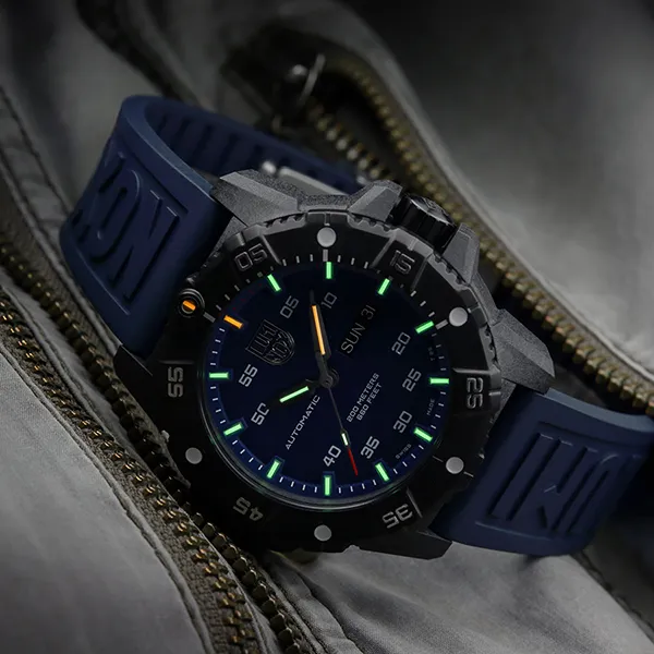 Đồng Hồ Nam Luminox Master Carbon SEAL Automatic, 45mm, Military Dive Watch 3863 Màu Xanh Đen