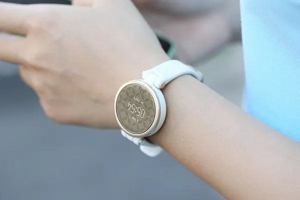 Đồng Hồ Thông Minh Garmin Lily Dây Silicone Màu Trắng - Đồng hồ - Vua Hàng Hiệu
