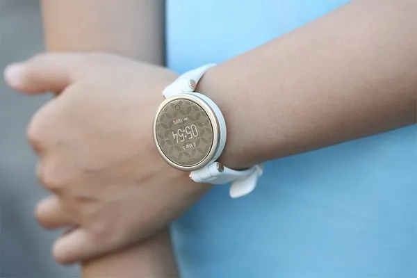 Đồng Hồ Thông Minh Garmin Lily Dây Silicone Màu Trắng - Đồng hồ - Vua Hàng Hiệu