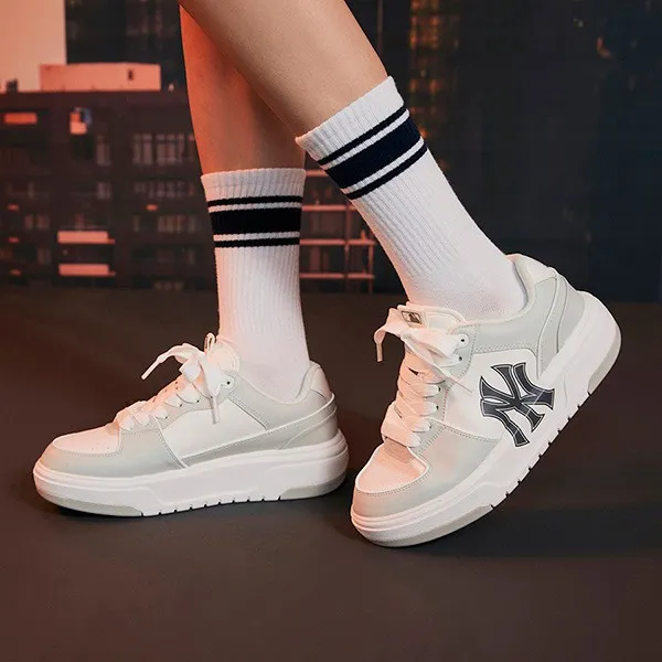 Giày Thể Thao MLB Chunky Liner New York Yankees 3ASXCA12N-50GRL Màu Trắng Xám Size 250