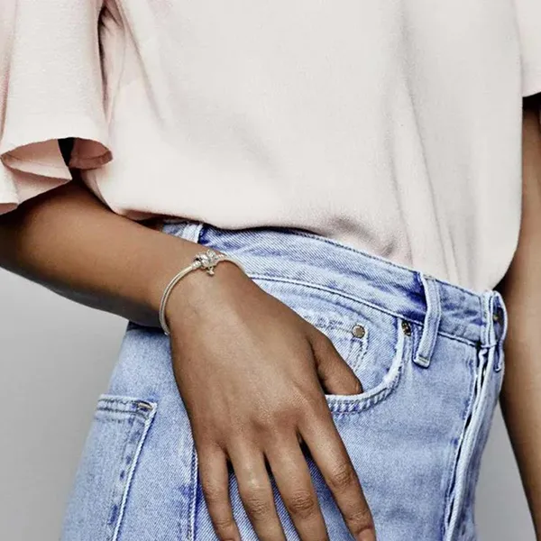 Vòng Đeo Tay Pandora Narukvica S Ukrasnim Leptirom 597929CZ Màu Bạc Size 16