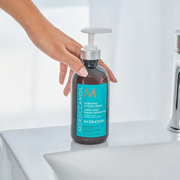 Kem Tạo Kiểu Dưỡng Ẩm Moroccanoil Hydrating Styling Cream 300ml - Chăm sóc tóc - Vua Hàng Hiệu