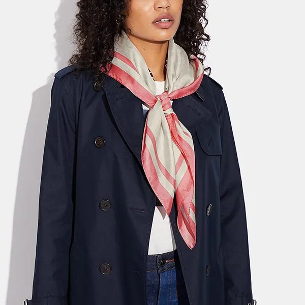 Khăn Nữ Coach Signature Print Silk Square Scarf Phối Màu