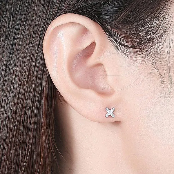 Khuyên Tai LiLi Jewelry Hình Chữ X O Đính Đá CZ Lili_794181 Màu Bạc - Trang sức - Vua Hàng Hiệu