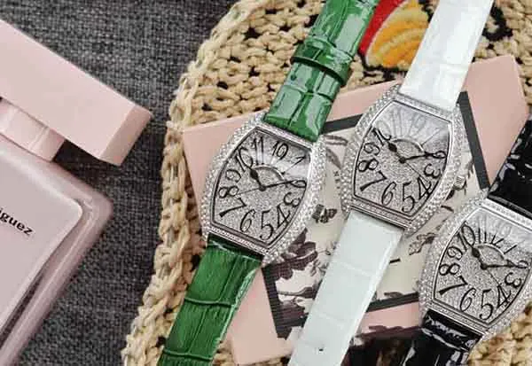 Đồng Hồ Nữ Christian Van Sant Chic Quartz Silver Dial CV4840 Màu Đen Bạc - Đồng hồ - Vua Hàng Hiệu