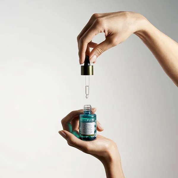 Tinh chất Sanoflore Magnifica Concentre' Hỗ Trợ Làm Sáng Da, Thu Nhỏ Lỗ Chân Lông 30ml