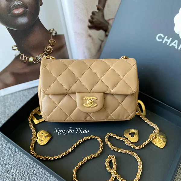 Túi Đeo Chéo Chanel AS3457 B08840 Mini Flap Bag With Heart Charms BJ523 Màu Be Đậm - 1