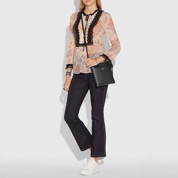 Túi Đeo Chéo Nữ Coach Kitt Crossgrain Crossbody Bag Màu Đen