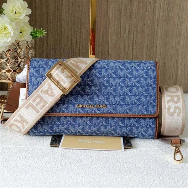Túi Đeo Chéo Michael Kors MK Jet Set Item Multi Crossbody Bag 35F2GTTC3J-405 Màu Xanh Denim