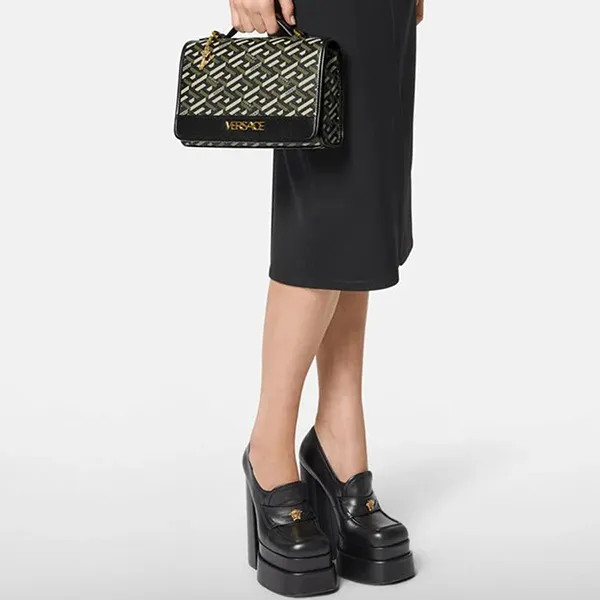 Túi Đeo Chéo Versace La Greca Signature Shoulder Bag 1001908 1A02129 Màu Đen Xanh