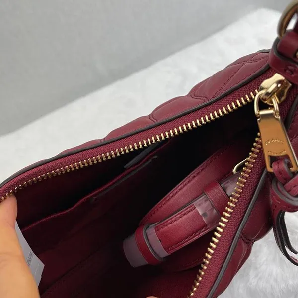 Túi Đeo Vai Nữ Coach Kleo Hobo With Quilting In Cherry C7256 Màu Đỏ Đô