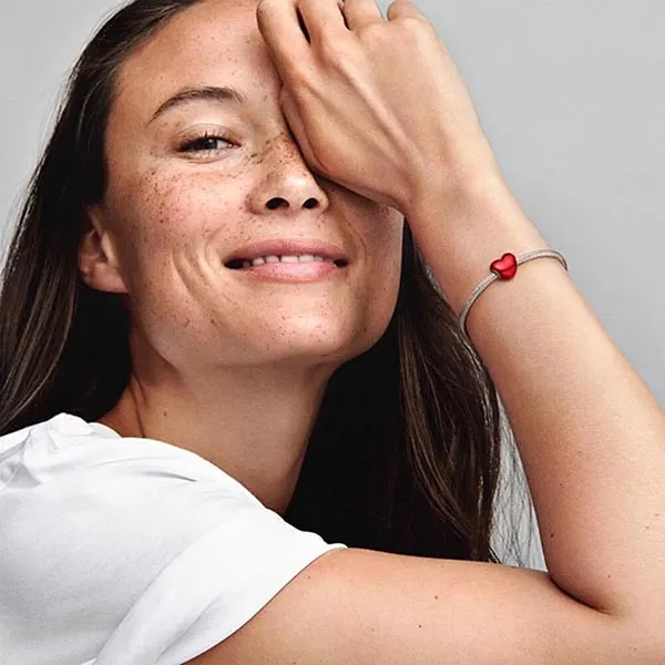 Vòng Đeo Tay Pandora Moments Và Charm Hình Trái Tim Tráng Men Đỏ Bạc - Trang sức - Vua Hàng Hiệu