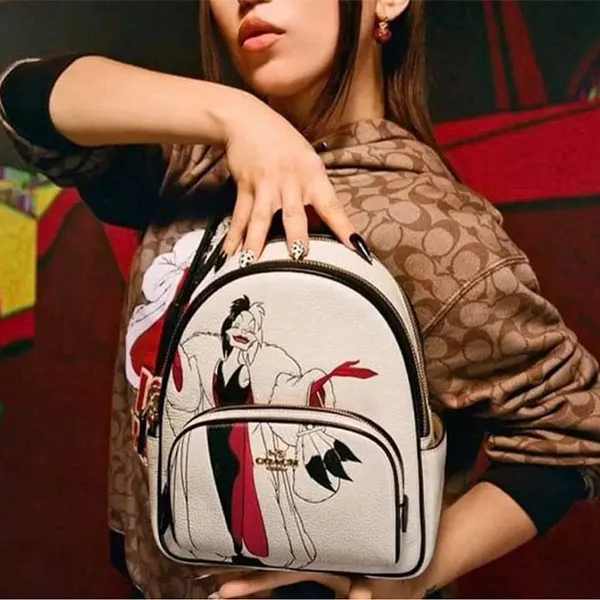 Balo Nữ Coach Disney Cruella Backpack Màu Trắng Họa Tiết - 1