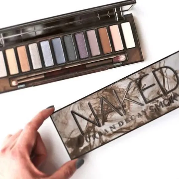Bảng Phấn Mắt Urban Decay Naked Smoky 12 Ô - Trang điểm - Vua Hàng Hiệu