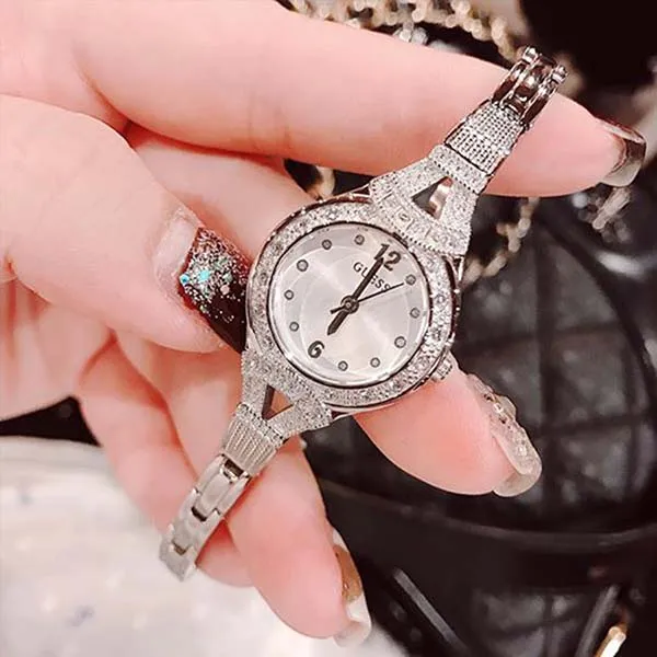 Đồng Hồ Nữ Guess U1032L1 Vintage-Inspired Bracelet Màu Bạc