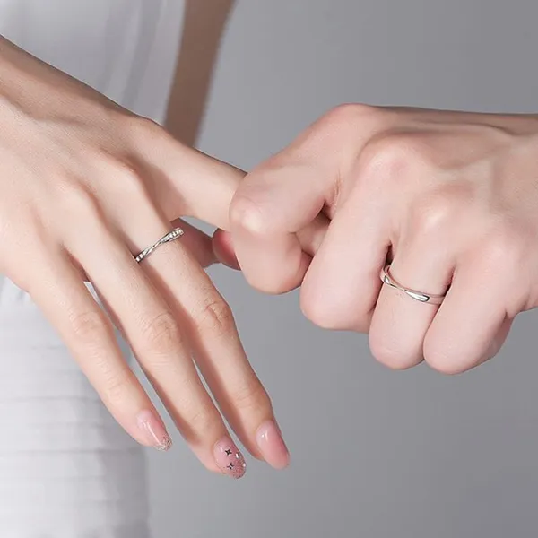 Nhẫn Đôi LiLi Jewelry Vô Cực Khắc Tên Chữ Theo Yêu Cầu Couple Lili_163118 Màu Bạc