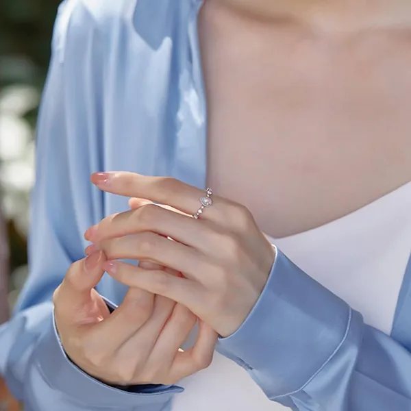 Nhẫn LiLi Jewelry Đính Đá Opal Hình Giọt Nước Lili_879391 Màu Bạc
