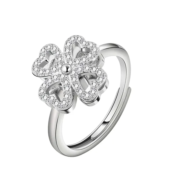 Nhẫn LiLi Jewelry Hình Cỏ Bốn Lá Dạng Xoay Đính Đá Cz Lili_482977 Màu Bạc